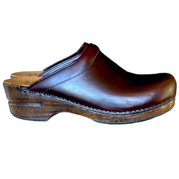 Dansko Shoes - Dansko Rich Brown Leather Mules
